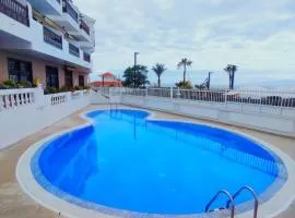 Apartment on the front line from the ocean