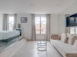 Le Semiramis l Central & Views l Shellter Rentals