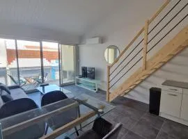 Appartement T2 avec Balcon, Parking Privée à 2min de la plage, Rue Piétonne