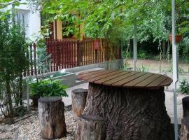 Gréta apartman, hotel v destinaci Soltvadkert