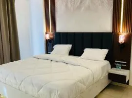 Red Wood Vacation Homes-Omaxe Hazratganj