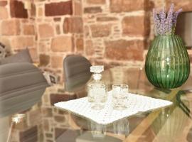 Kentos Charming Stone Escape Near Fishing Harbor, hotel in Katarráktis