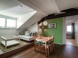 Mansarda Verde by Quokka 360 - Lake View Attic