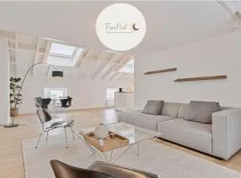 Loft City Center - 2 bedrooms - parking - by FineNest