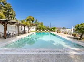 The House of Gratitude - Poolside Retreat