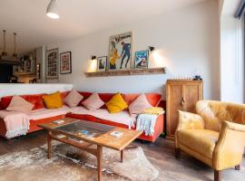 Spacious House with Multiple Bathrooms Parking Garden in Loughborough, Hotel in Loughborough