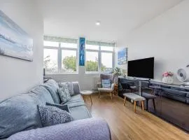 Spinnaker View Apartment