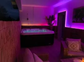 Le Cocon Rose Jacuzzi privé rêve et Douceur