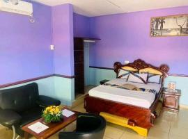 Chambre spacieuse à SIDI, hotell sihtkohas Bafoussam