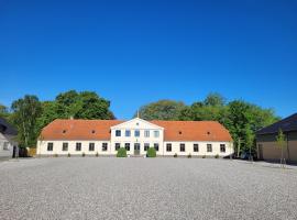 Privat lejlighed på landejendommen Frederiks-Eg, hotel v destinaci Herlufmagle