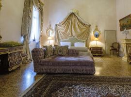 Palazzo Ca' Bernardo By Francesco Molon