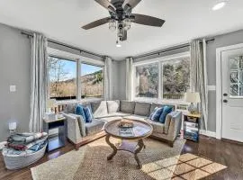 Peaceful 3BR Escape With National Forest Access