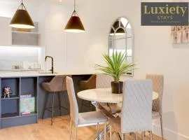 Stylish & Gorgeous 1BR Excellent Location Nr Cliffs Pavillion by Luxiety Stays Serviced Accommodation