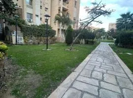 ستوديو بحديقة فندقى