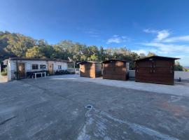 Casa Liam, hotel with parking in Ceuta