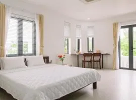 Sanh homestay Pool beautiful room