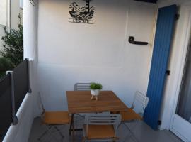 L' Escale Plage 50m ,CLIM, WIFI, BOX TV, hotel v destinaci Fos-sur-Mer