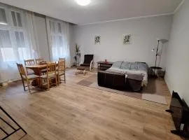 100 Éves Ház