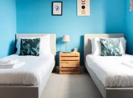 Spacious 3-Bed Townhouse Florence Villa Near River & City