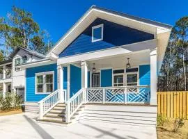 4 Bedroom , Blue Starfish,Fenced Yard, Florida Cottage