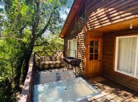 Cabañas Lamoni, con bajada al río
