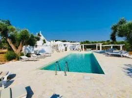 Trullo Laveneziana, Beautiful Trullo with Pool
