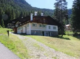 Claudias Apartments