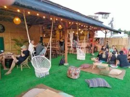 Casa Luntian Lodge and Cafe