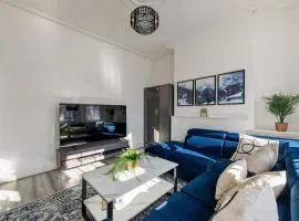 Modern 4 Bedroom House In Woodgreen