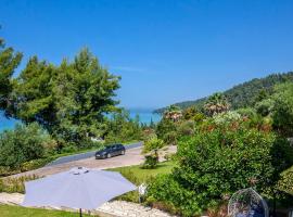 Viesnīca Melitas Sea View Villa pilsētā Kasandrija