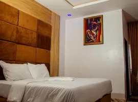 Del Migos Hotel & Suites