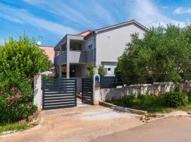 Apartments Franica
