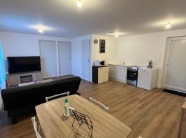 L inattendu Le Creusot Le Breuil appartement 2 chambres proche gare tgv, hotel in Le Breuil