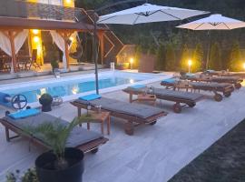 Mihajlova oaza, hotel v destinaci Neštin