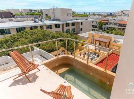 Private Oceanview Rooftop Plunge Pool, котедж у Плайя-дель-Кармен