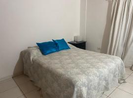 Departamento 4 Pellegrini، فندق في بوساداس