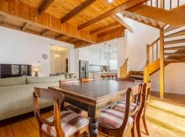 The Sylvan - Timeless Elegance near Brighton Beach