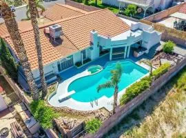 Gorgeous Escape with a Pool in Fabulous Las Vegas