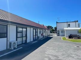 Summer Inn Motel, hotel em Orewa