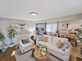 Near Casino with Arcade LCP Collection, hotel v destinaci Homewood