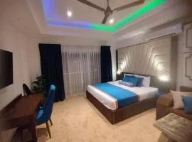 Sonnenküste Ocean View Luxury Condo、ネゴンボのコンドミニアム