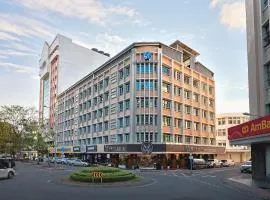 Hotel Sixty3