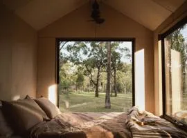 Off-Grid Cabin in the Hunter Valley - Lila