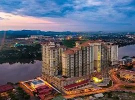 Riverine Diamond Condominium at City Centre