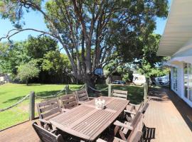 11 Broome Street Mallacoota、マラクータのホテル
