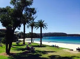 Chic 1-Bed Apartment by Balmoral Beach
