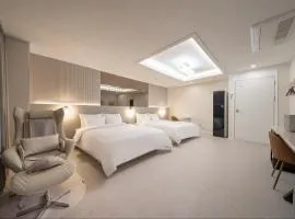 DK Airport Hotel