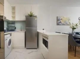 Entire Condo in Central City