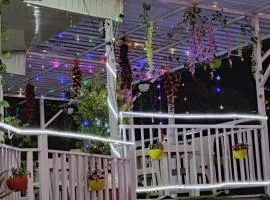 Golden Oak home stay