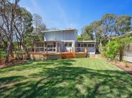 Moonah Cottage Rye by Ready Set Stay - BYO LINEN & TOWELS, hotel in Rye